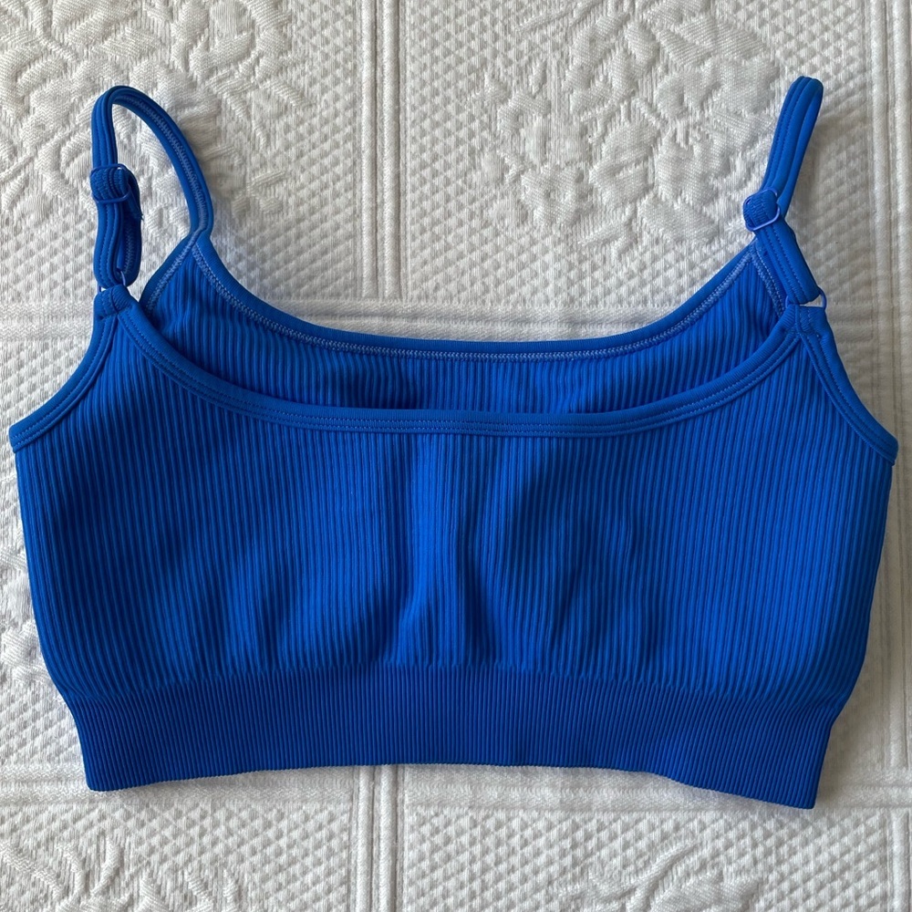 💙OQQ Sports Bra Top Bundle Cobalt Blue Padded Cream One Shoulder Ribbed Small - Picture 8 of 12